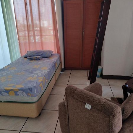 Obaid Condotels Cebu Екстериор снимка