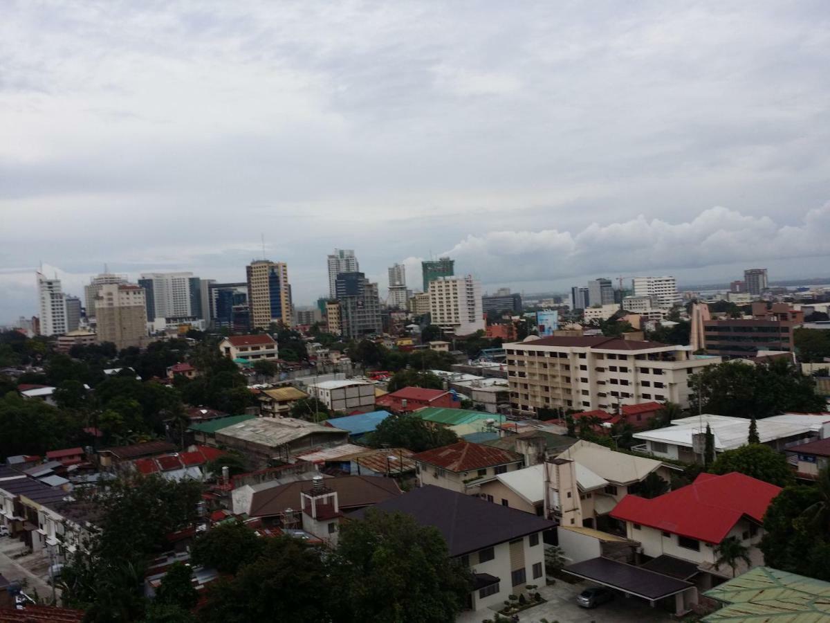 Obaid Condotels Cebu Екстериор снимка